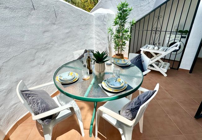 Apartamento en Sitio de Calahonda - C13 Jardines Fase 2 - Apartment Apartamento en Sitio de Calahonda - C13 Jardines Fase 2 - Apartment